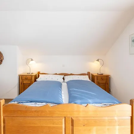 Birken Allee, 35181 *